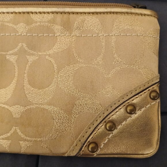 Coach Wristlet in Gold Signature trimmed with Gold Leather and Studs - Picture 3 of 8
